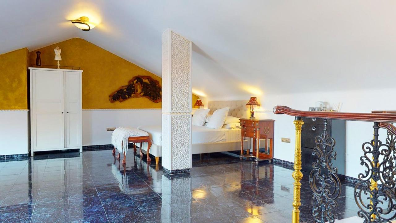 Majestic Villa By The Beach Heated Private Pool & Jacuzzi 베날마데나코스타 외부 사진