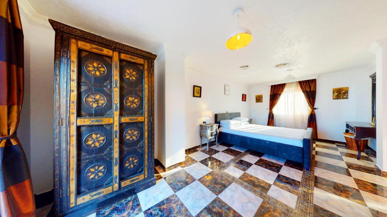Majestic Villa By The Beach Heated Private Pool & Jacuzzi 베날마데나코스타 외부 사진