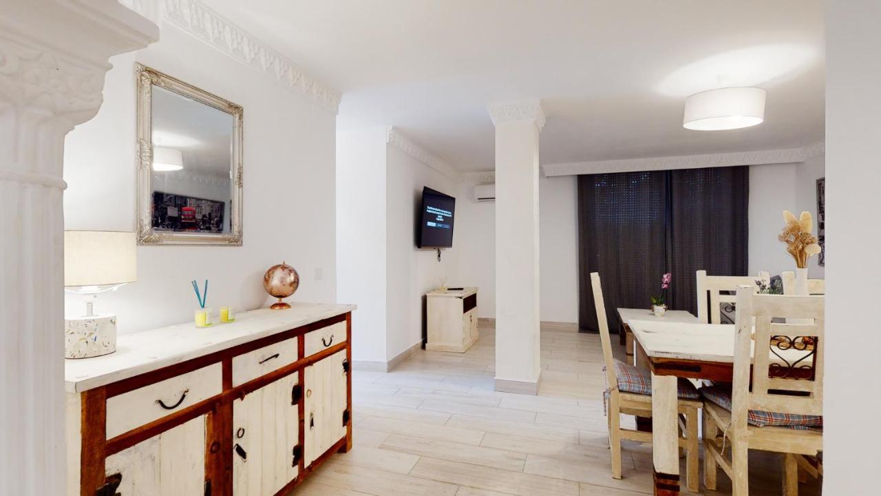 Majestic Villa By The Beach Heated Private Pool & Jacuzzi 베날마데나코스타 외부 사진